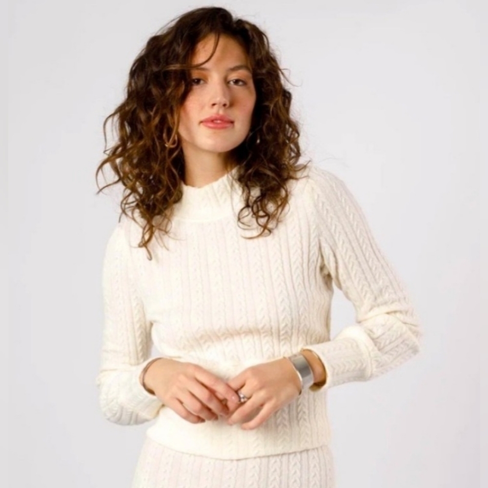 Band of the Free by Band of Gypsies Raquel Ivory Ribbed Knit  Sweater Size Small